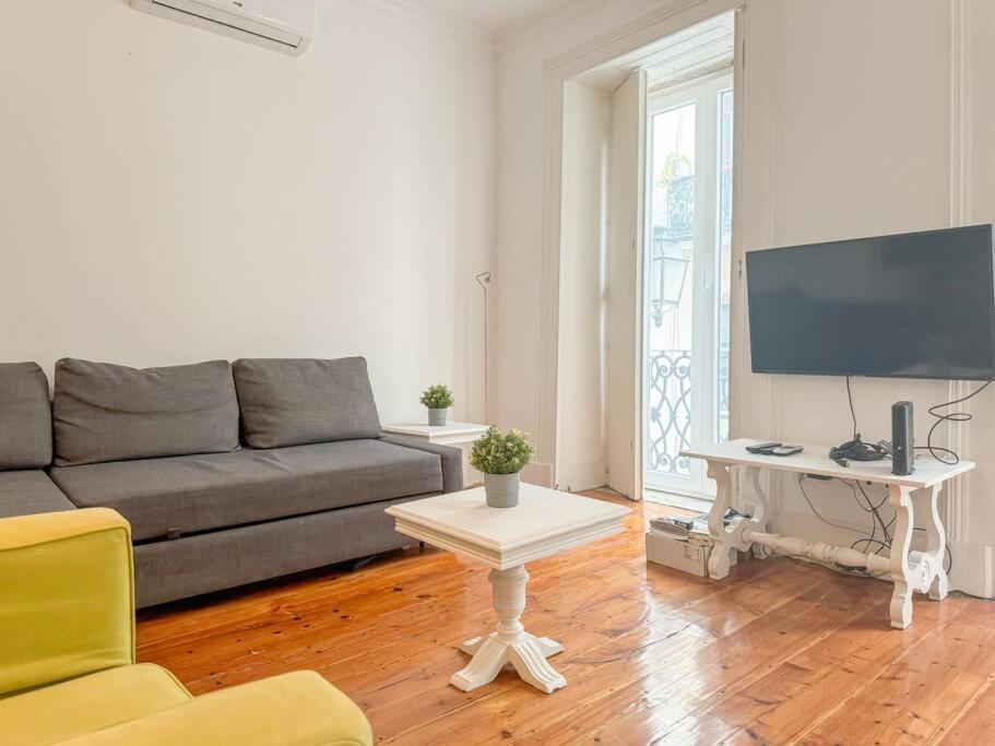 Home Mais Mouros Lisboa Екстериор снимка